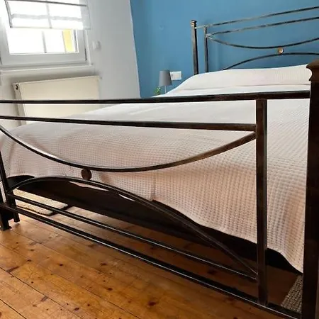 Schoene 2 Zimmerwohnung In *