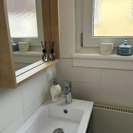 Appartement Schoene 2 Zimmerwohnung In *