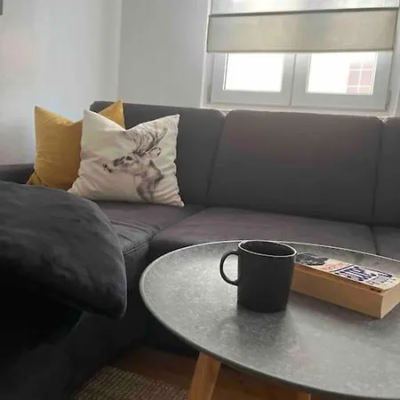 Appartement Schoene 2 Zimmerwohnung In *