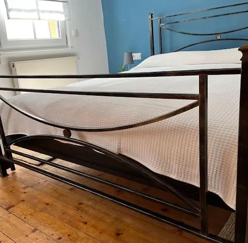 Schoene 2 Zimmerwohnung In *