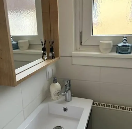 Apartment Schoene 2 Zimmerwohnung In *